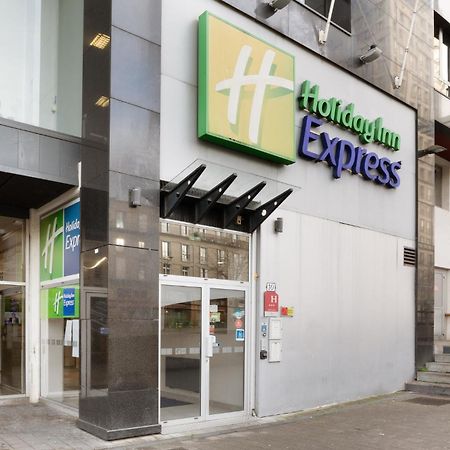 Holiday Inn Express Amiens By Ihg Exterior foto