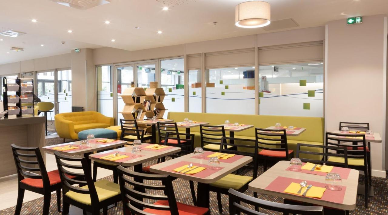 Holiday Inn Express Amiens By Ihg Exterior foto