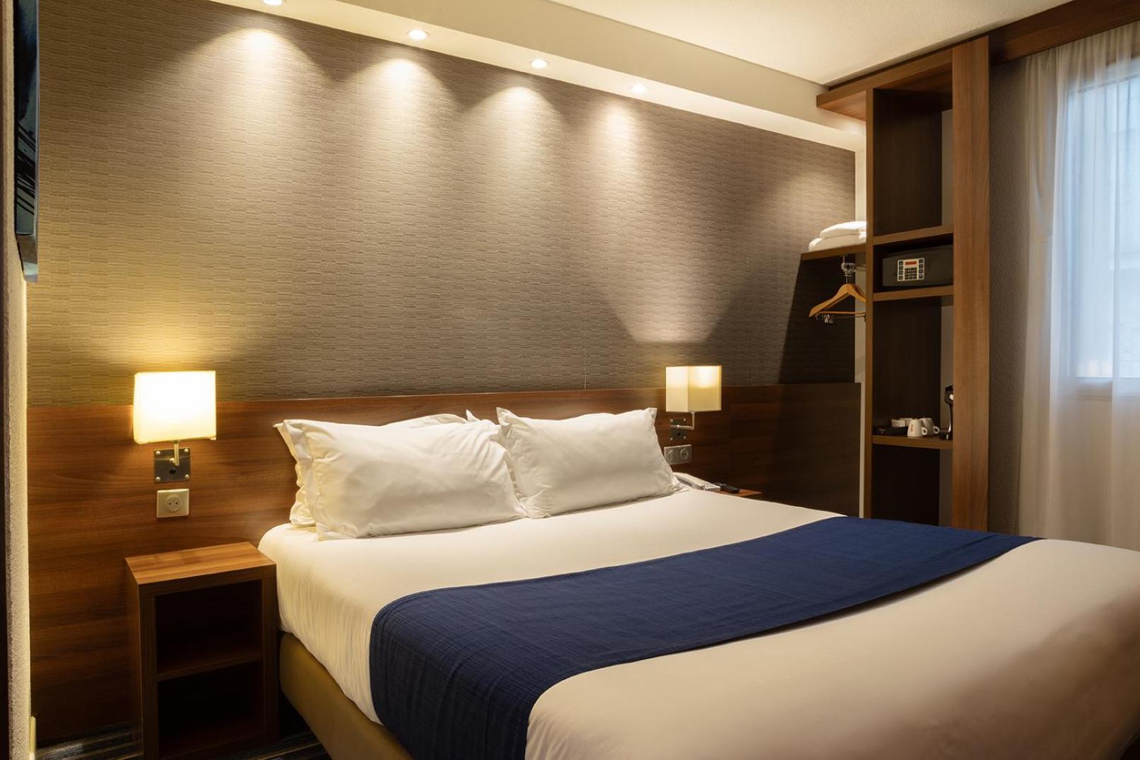 Holiday Inn Express Amiens By Ihg Exterior foto