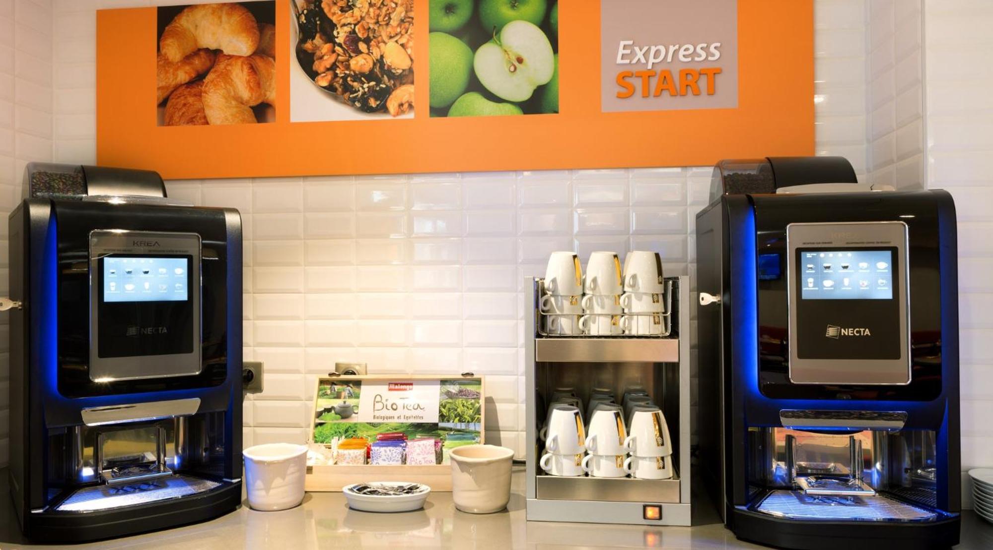 Holiday Inn Express Amiens By Ihg Exterior foto